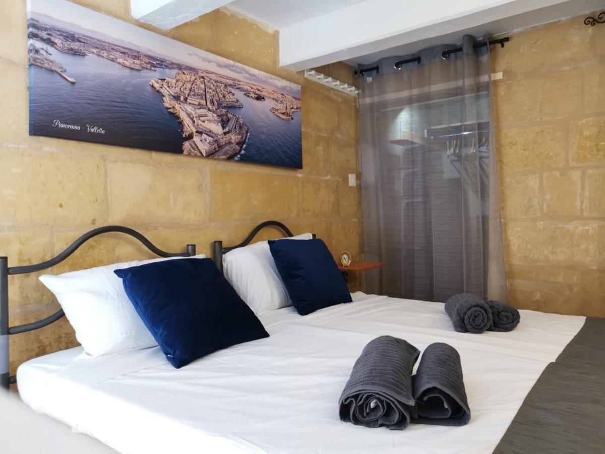 Cozy Loft In The Heart Of Valletta Exterior photo
