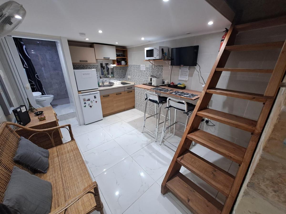 Cozy Loft In The Heart Of Valletta Exterior photo